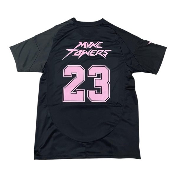 Producto oficial de la colaboración MYKE TOWERS x MIAMI.