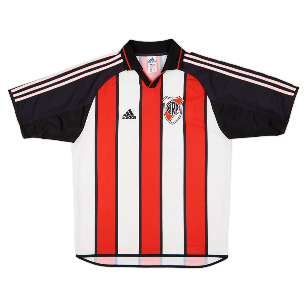 393sqikelbrcuxdw.png 2000-02 CA River Plate 3a Equipación