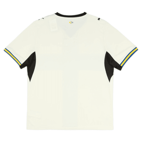 Segunda equipación del Parma Calcio 1913 para la temporada 2026-27.