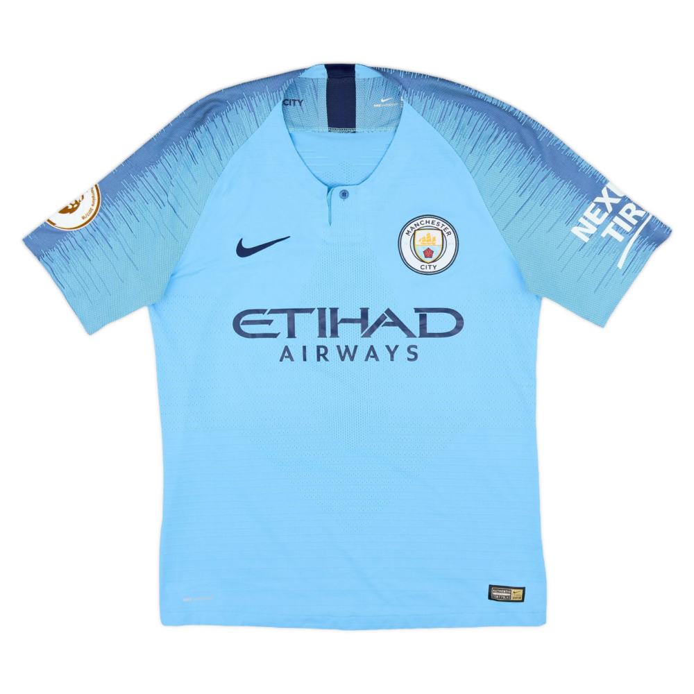 dnvmegjkg5kk3a52.png 2018-19 Manchester City FC 1a Equipación