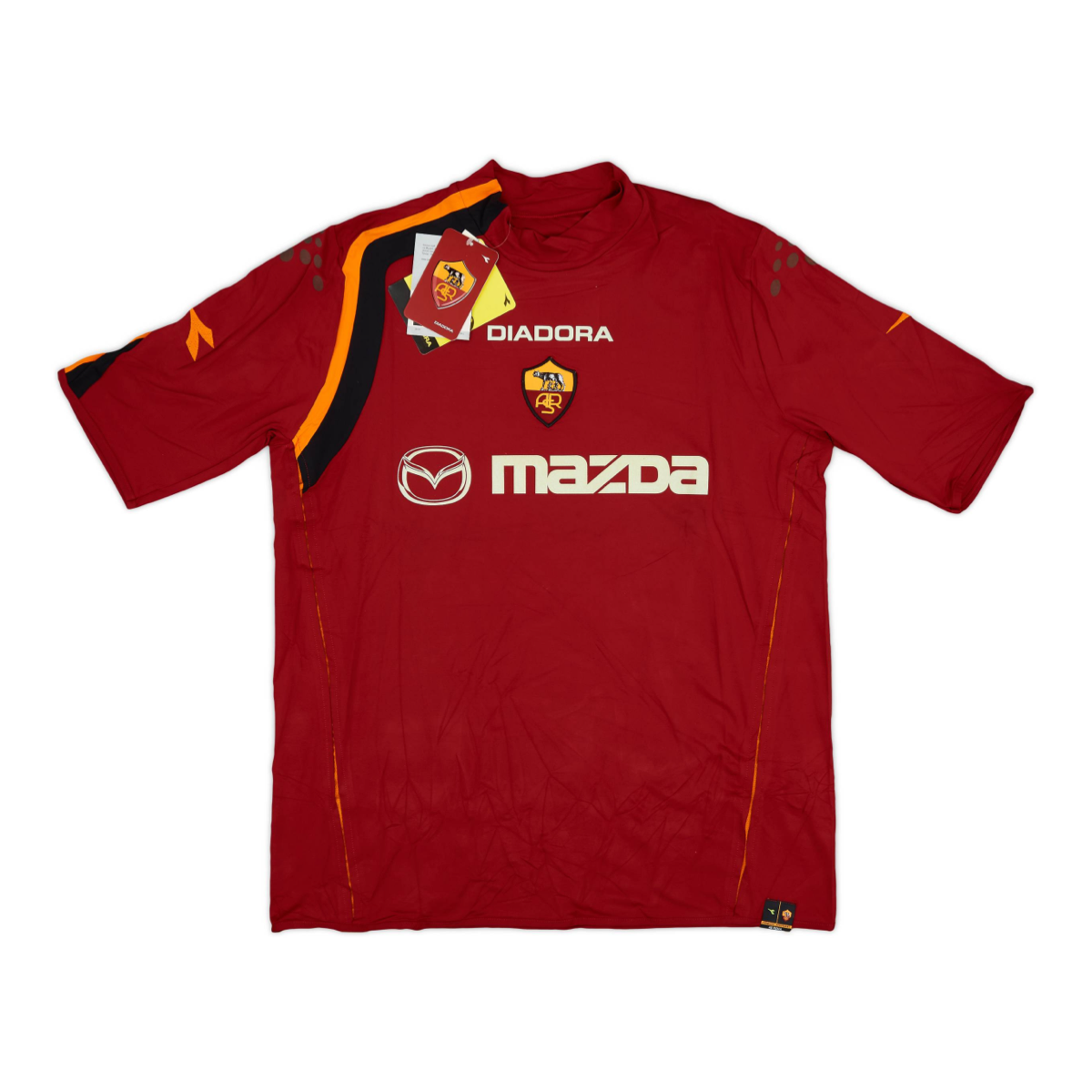 gpu2wa0w1fb5vxqr.png 2004-05 AS Roma 1a Equipación