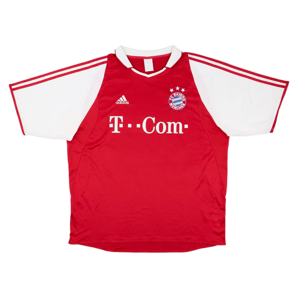 lj1433kbd3zpla5e.png 2002-03 FC Bayern München 1a Equipación