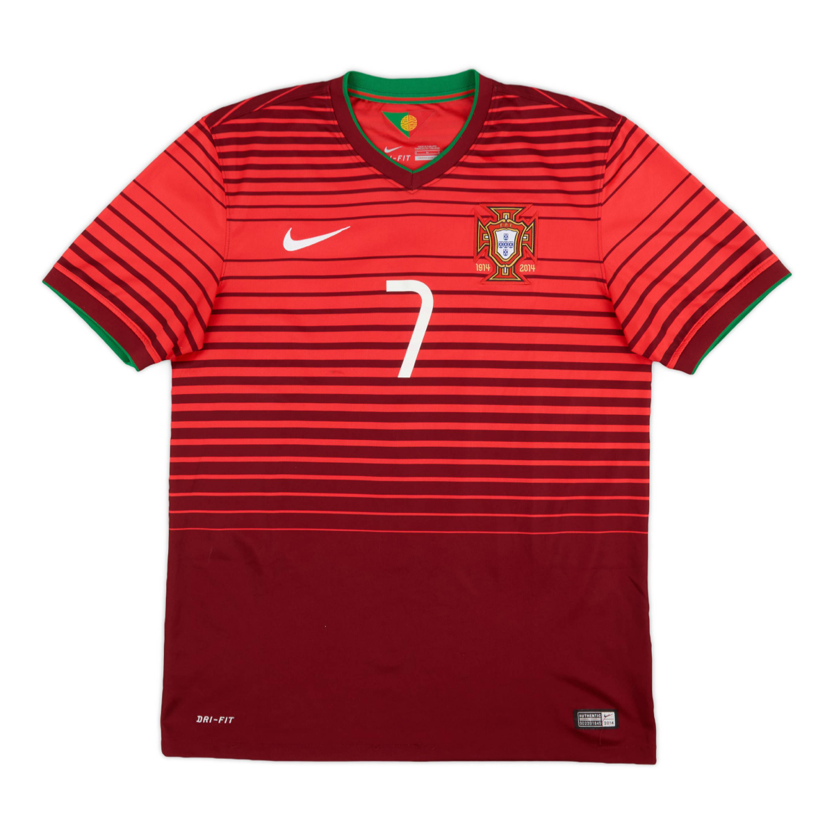 qwhymkrs2qssxfzl.png 2014 Portugal 1a Equipación