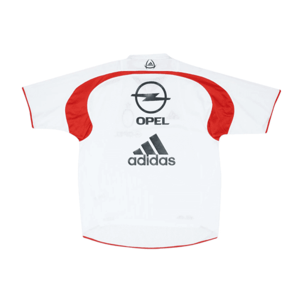 Equipación de edición especial del AC Milan temporada 2004-05